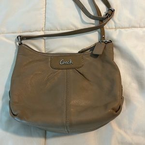 Coach leather swingpack crossbody shoulder bag